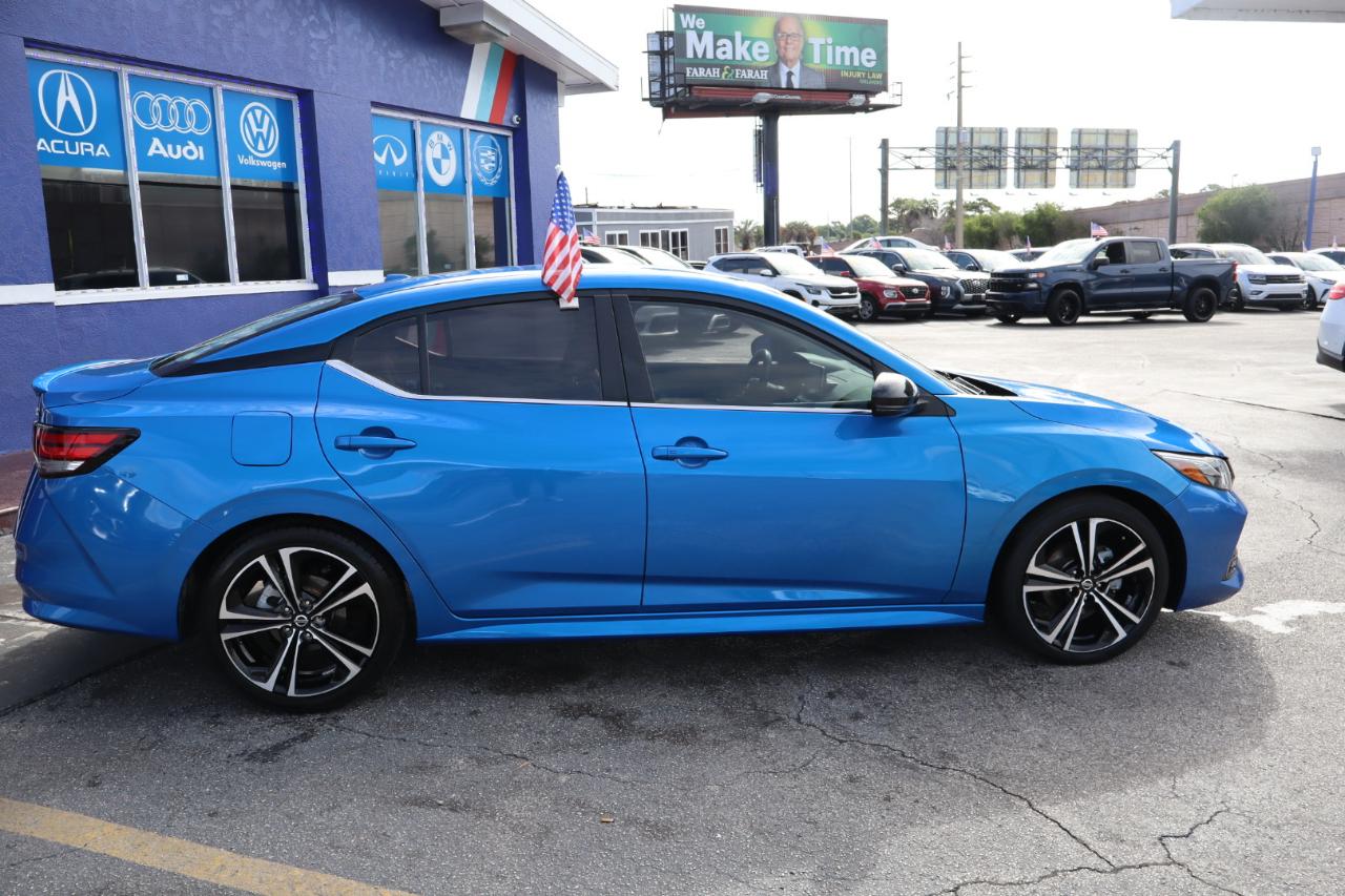 Nissan Sentra SR CVT 2022