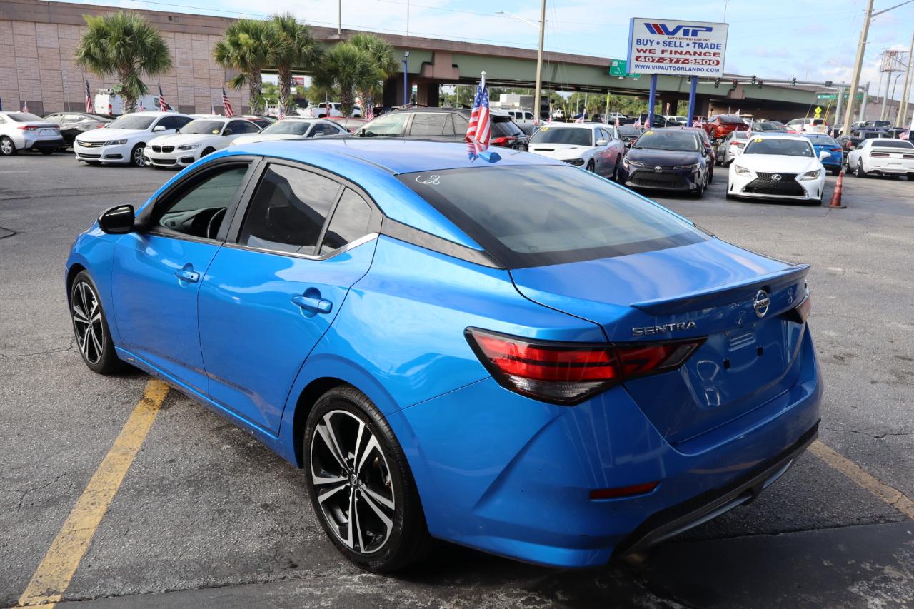Nissan Sentra SR CVT 2022