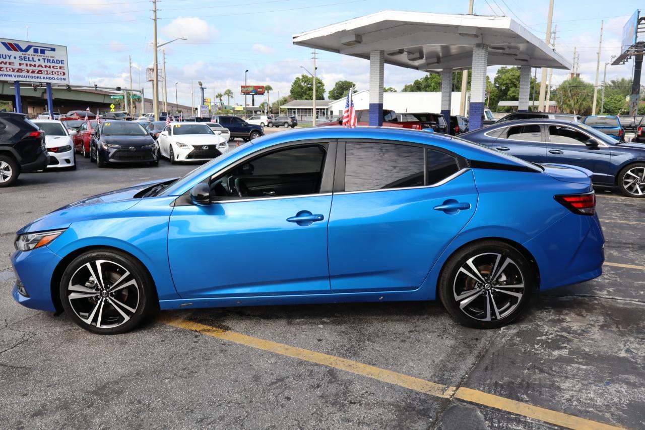 Nissan Sentra SR CVT 2022