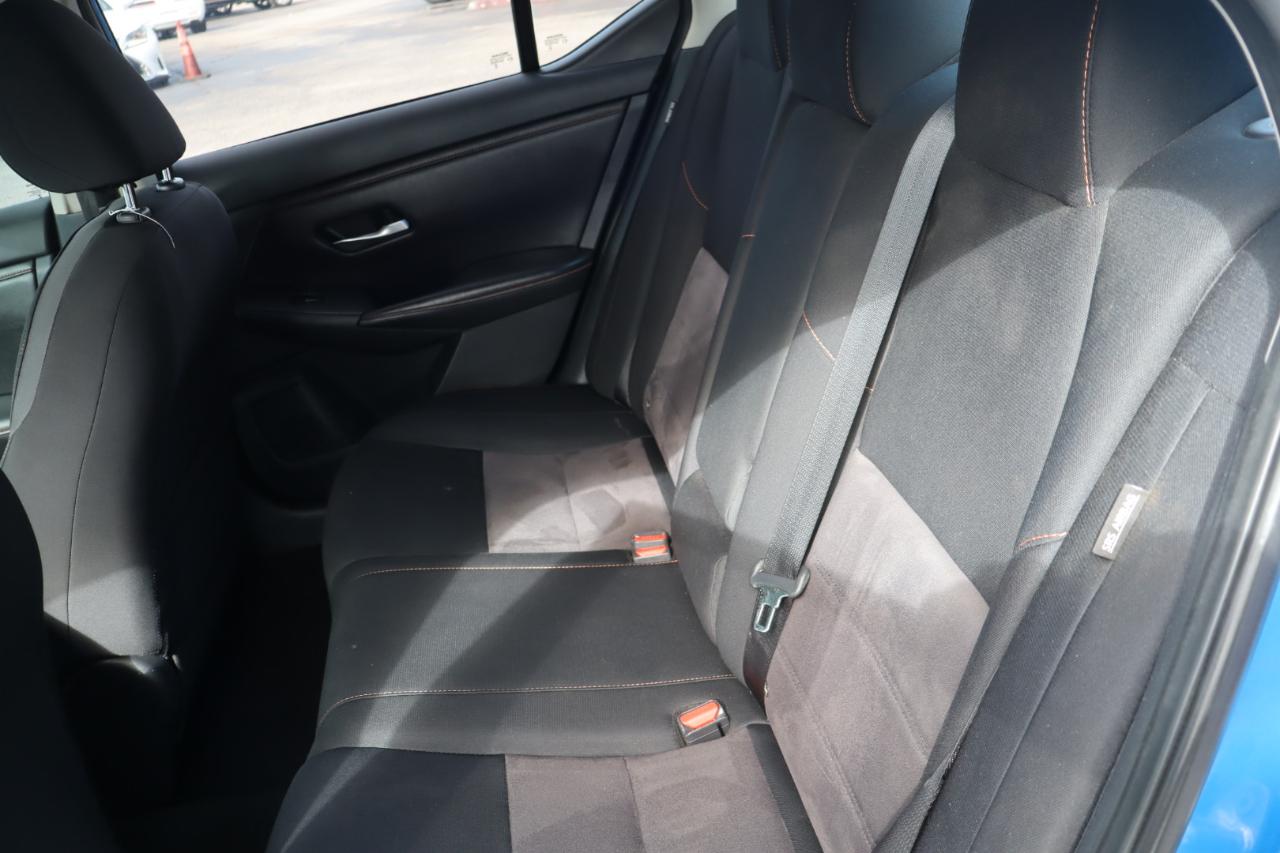 Nissan Sentra SR CVT 2022