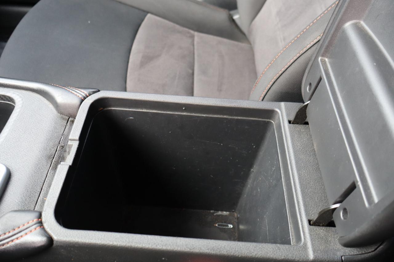 Nissan Sentra SR CVT 2022