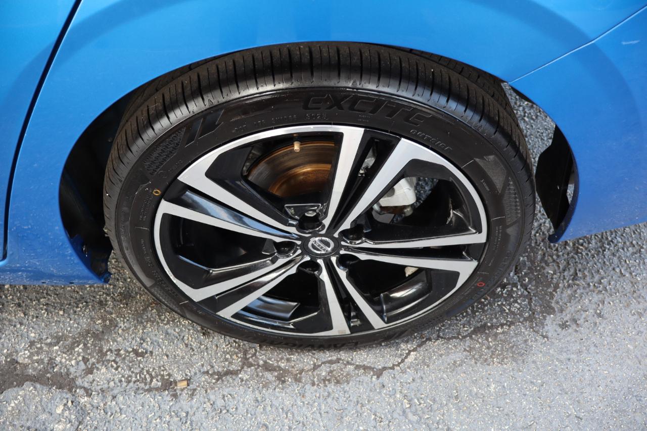 Nissan Sentra SR CVT 2022