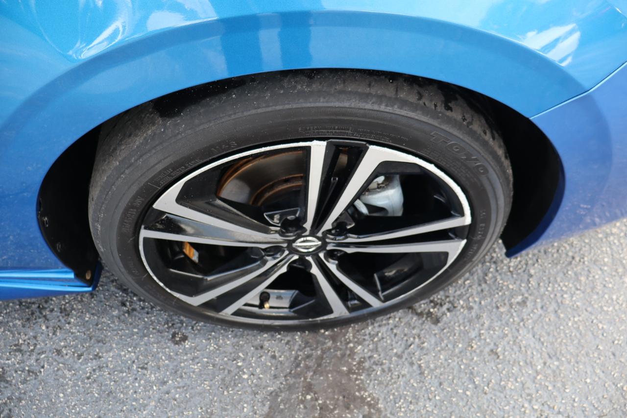 Nissan Sentra SR CVT 2022