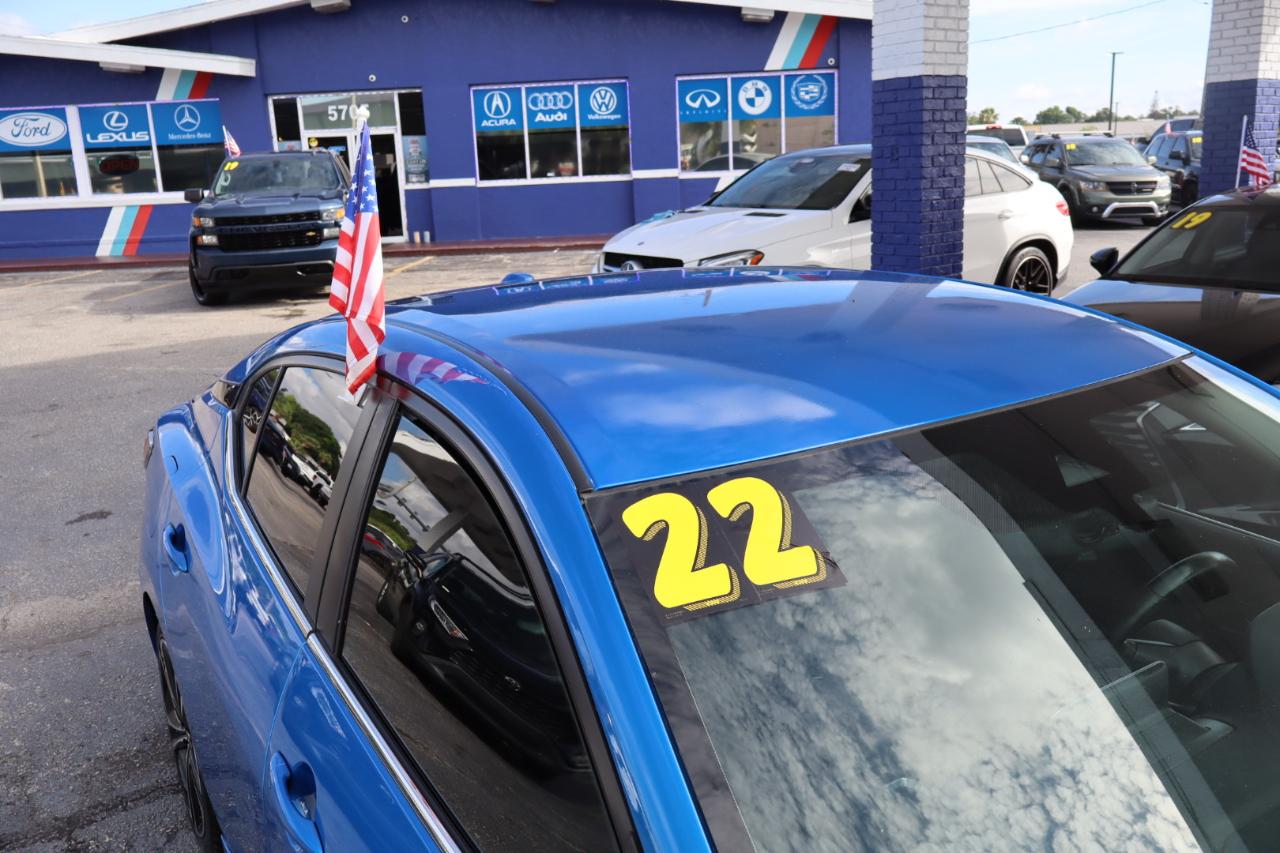 Nissan Sentra SR CVT 2022