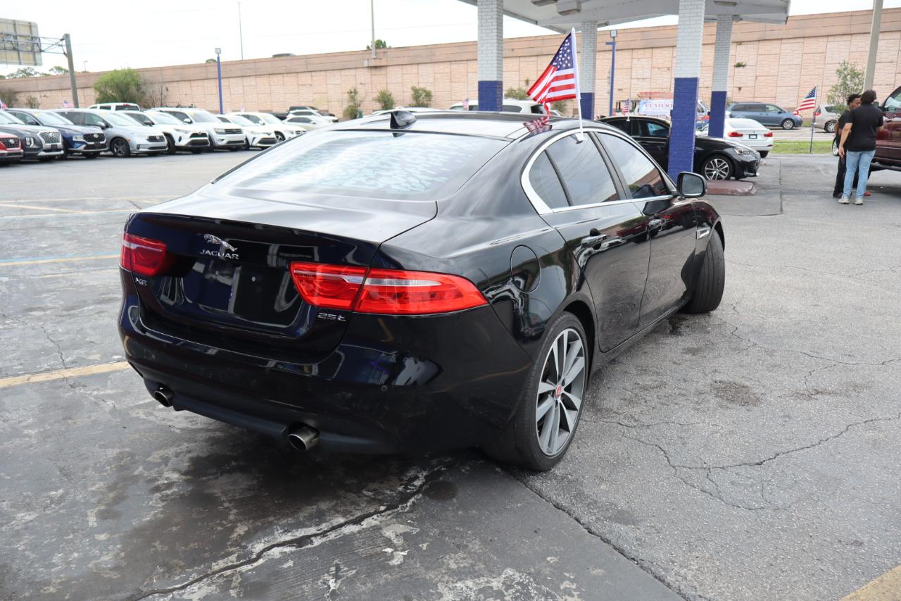 Jaguar XE 25t Prestige RWD 2018