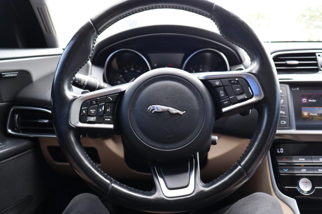 Jaguar XE 25t Prestige RWD 2018