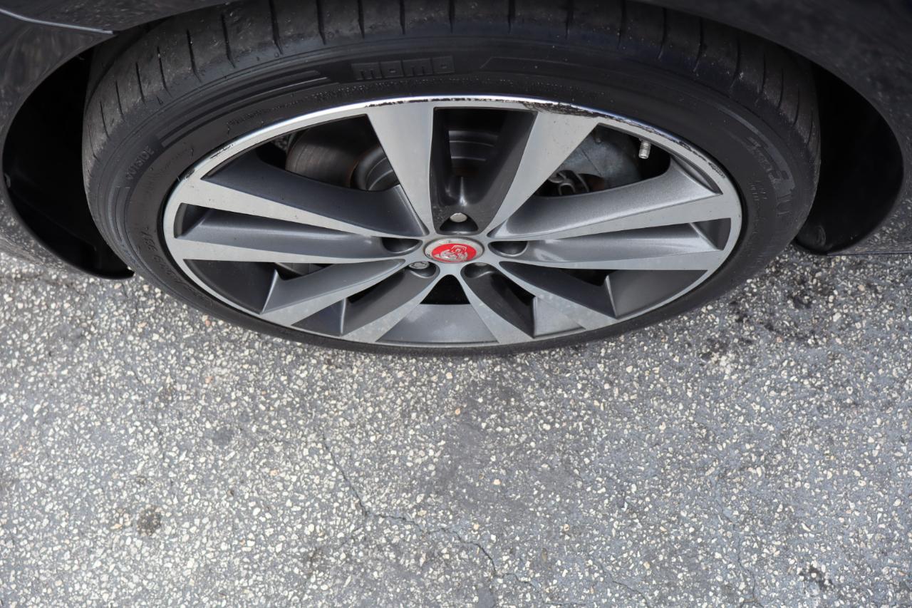 Jaguar XE 25t Prestige RWD 2018