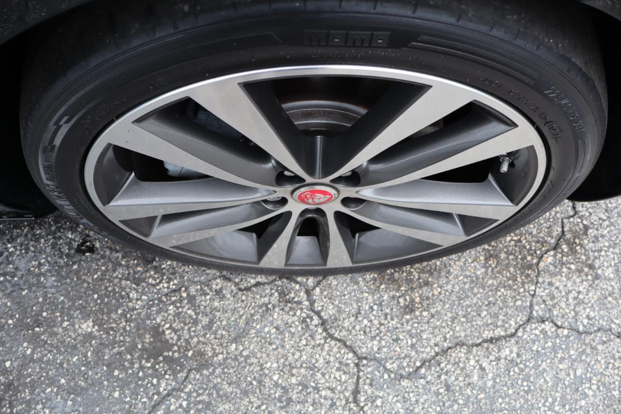 Jaguar XE 25t Prestige RWD 2018