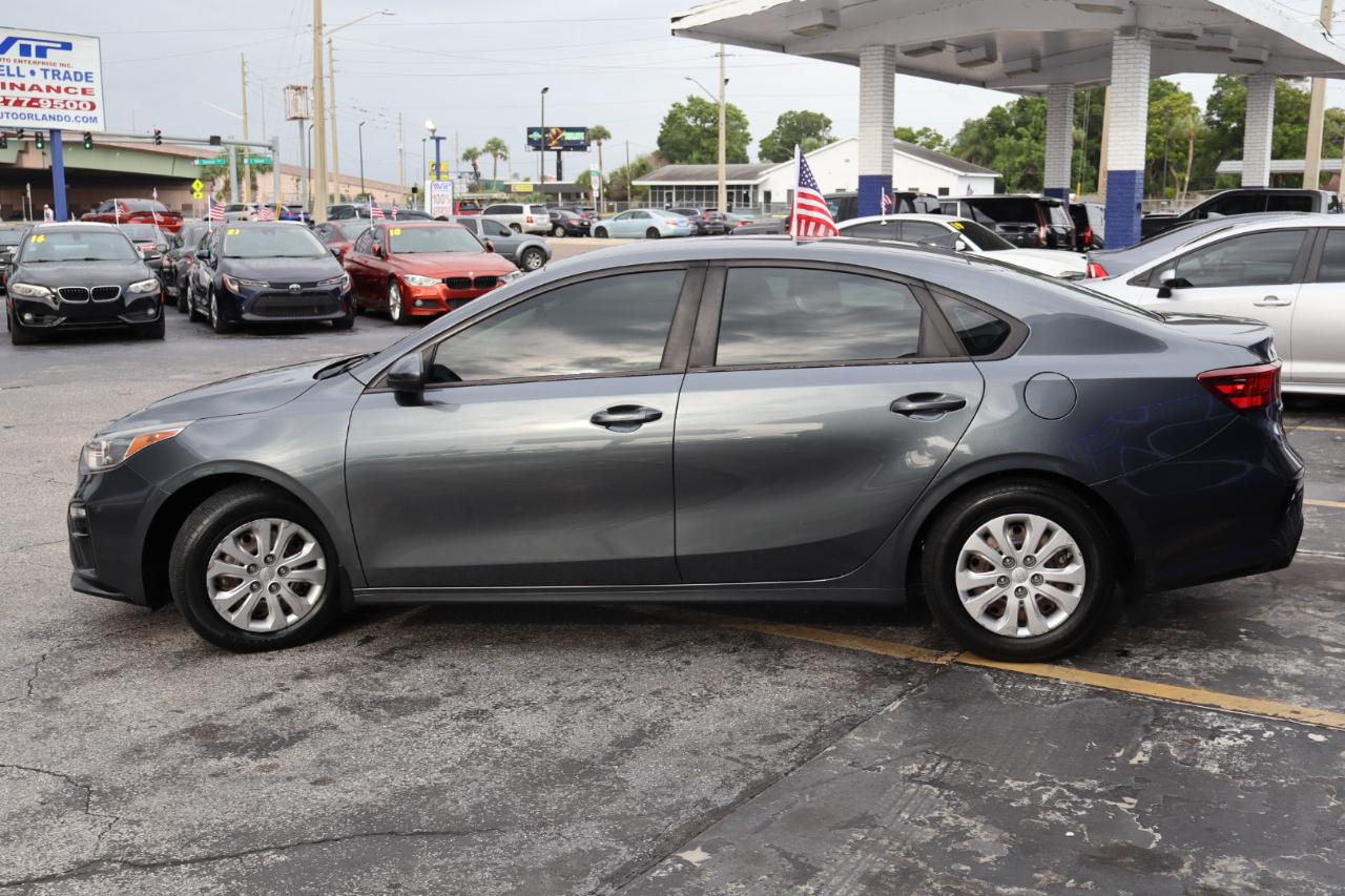 Kia Forte LXS IVT 2020