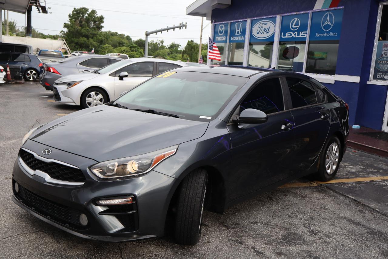 Kia Forte LXS IVT 2020