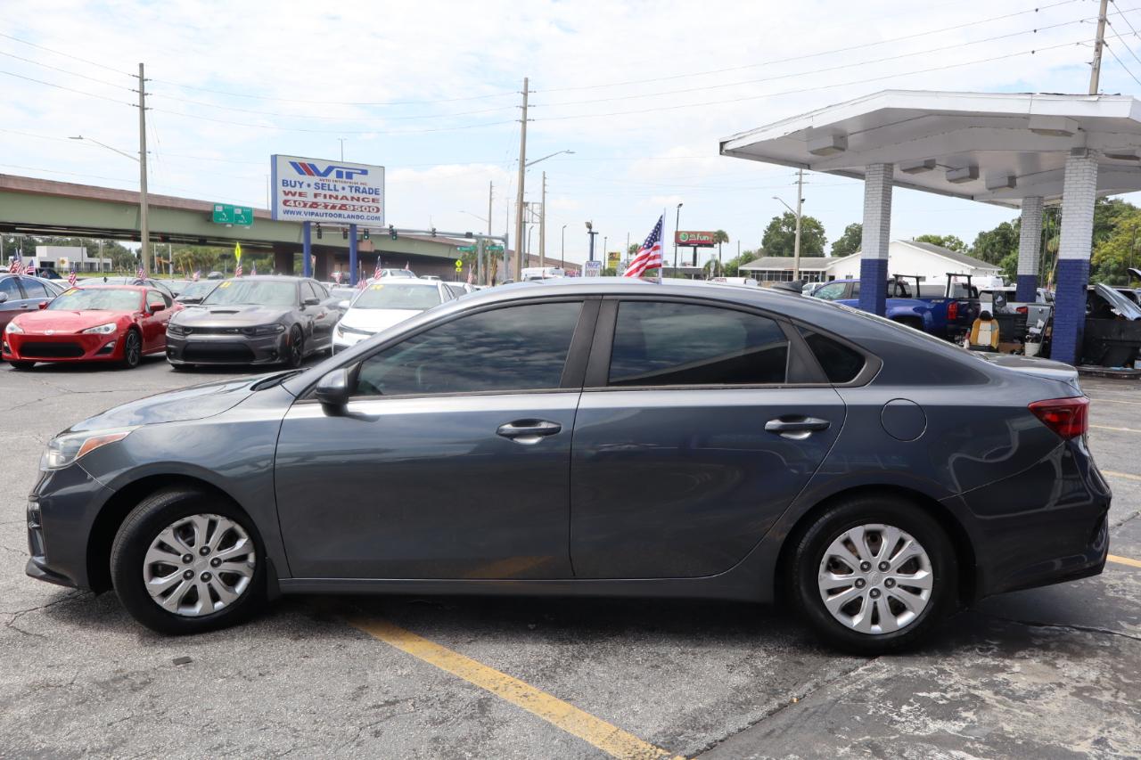 Kia Forte LXS IVT 2020