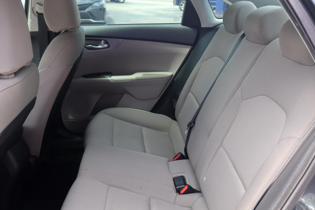 Kia Forte LXS IVT 2020