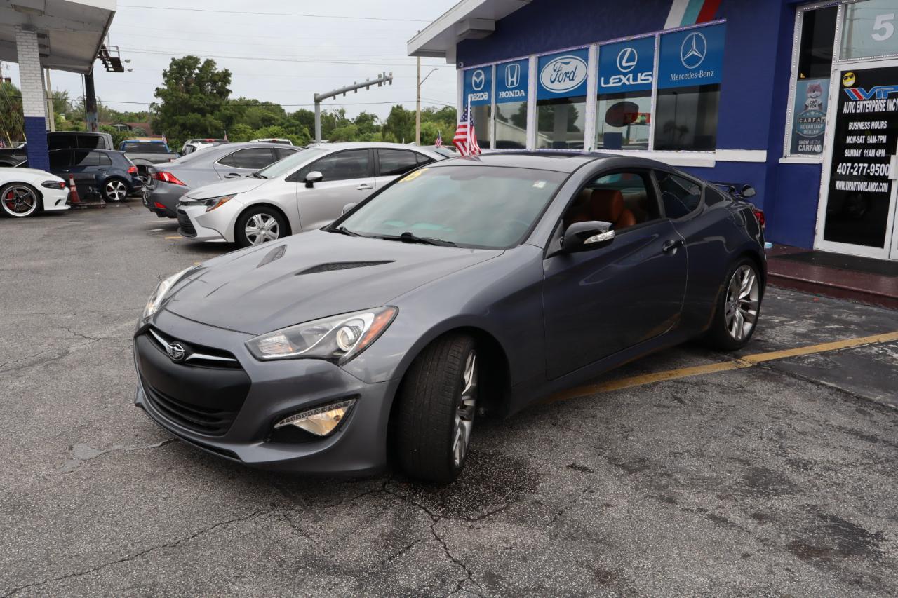 Hyundai Genesis Coupe 2dr 3.8L Auto Ultimate w/Tan Seats 2015