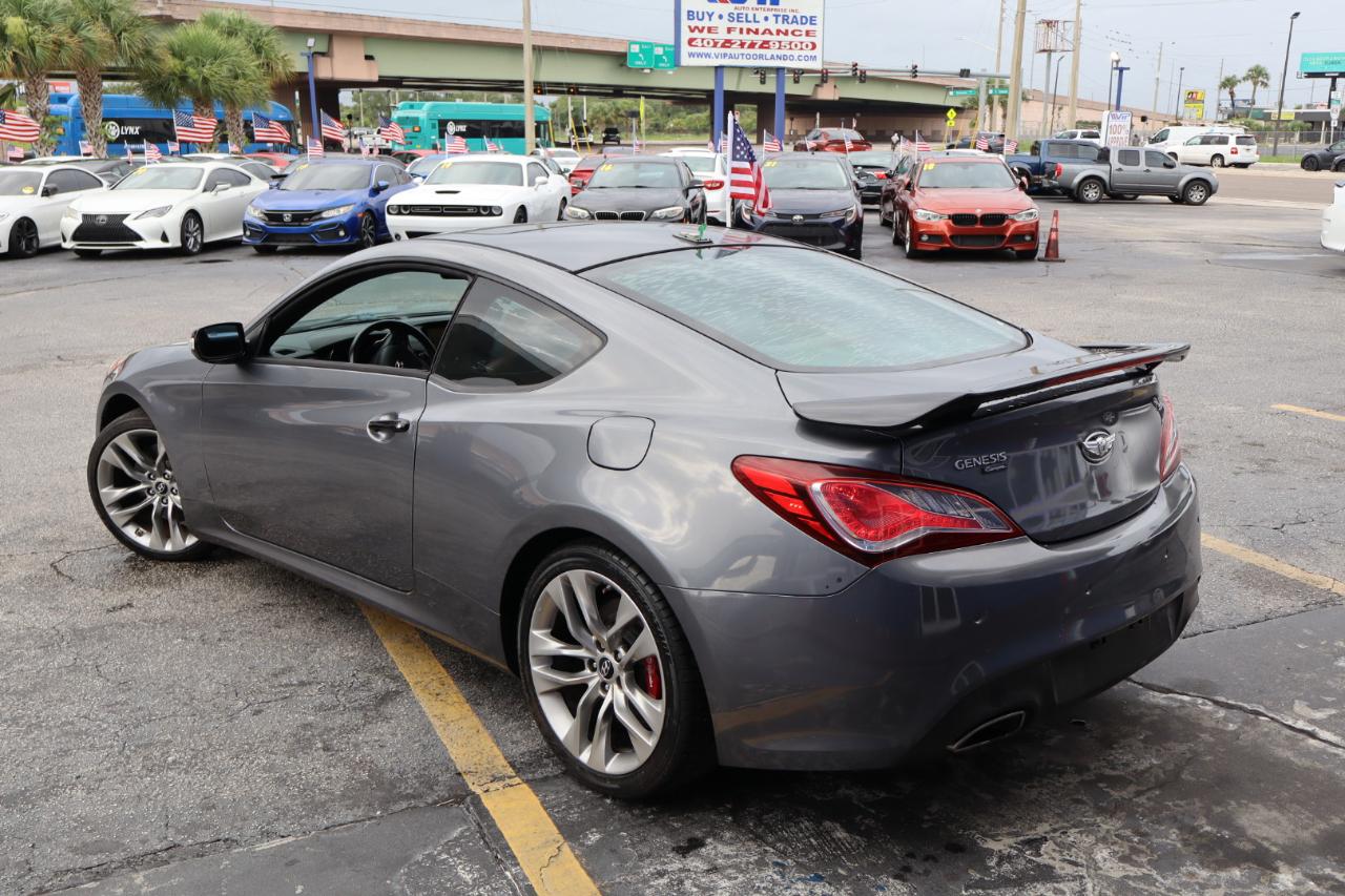 Hyundai Genesis Coupe 2dr 3.8L Auto Ultimate w/Tan Seats 2015