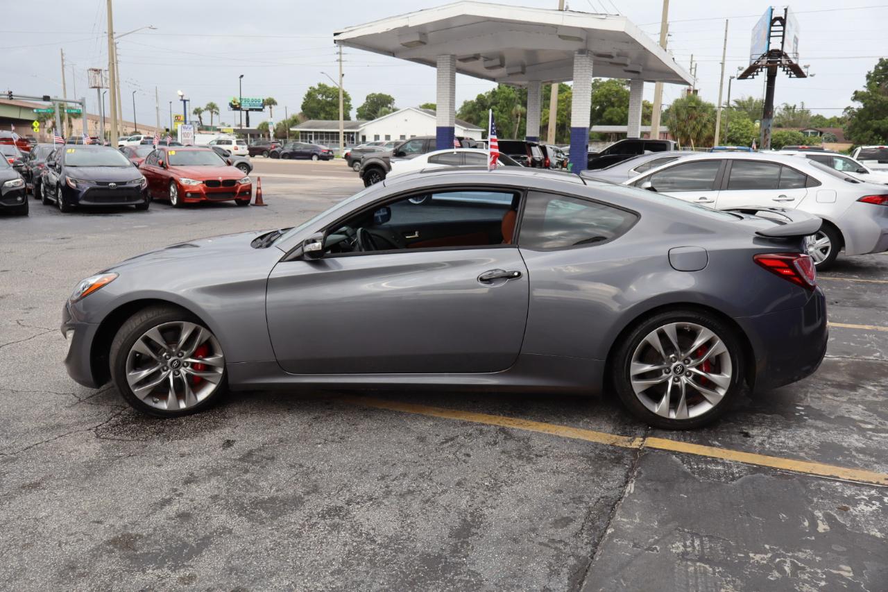 Hyundai Genesis Coupe 2dr 3.8L Auto Ultimate w/Tan Seats 2015
