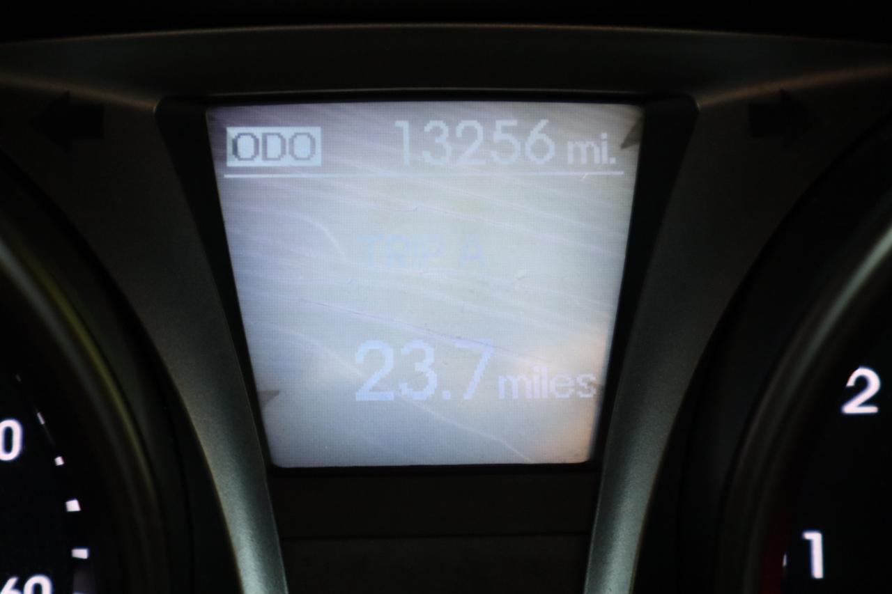 Hyundai Genesis Coupe 2dr 3.8L Auto Ultimate w/Tan Seats 2015