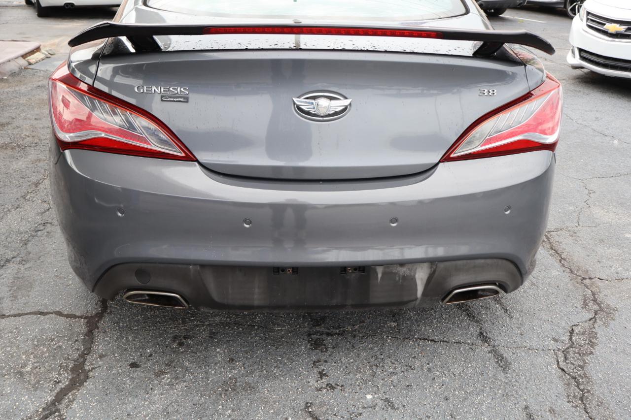 Hyundai Genesis Coupe 2dr 3.8L Auto Ultimate w/Tan Seats 2015