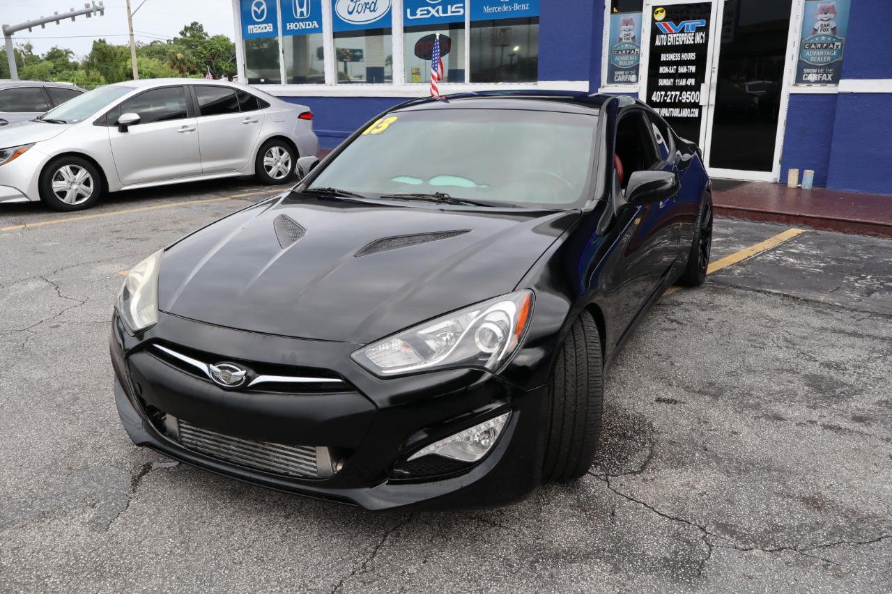 Hyundai Genesis Coupe 2dr I4 2.0T Man R-Spec 2013