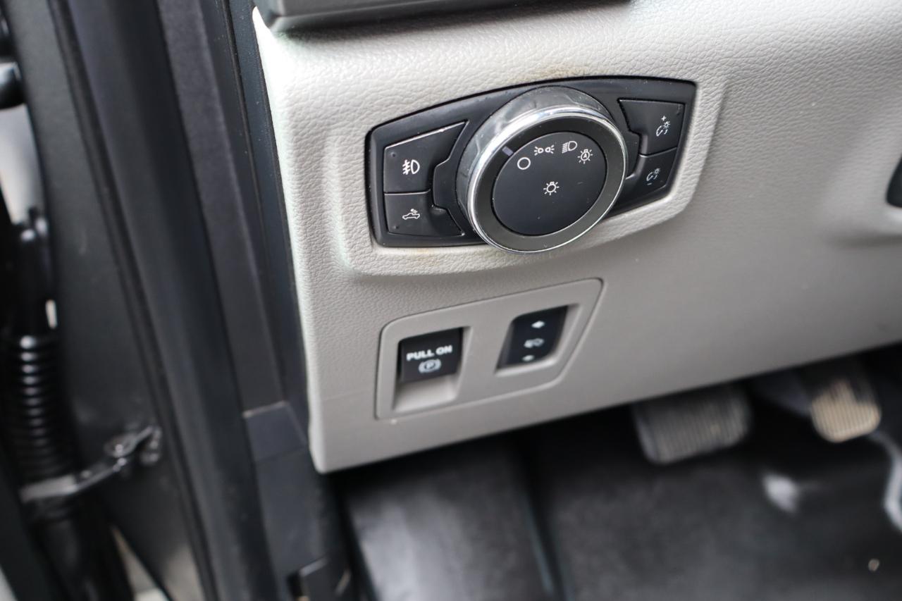 Ford F-150 2WD SuperCrew 145" XLT 2016