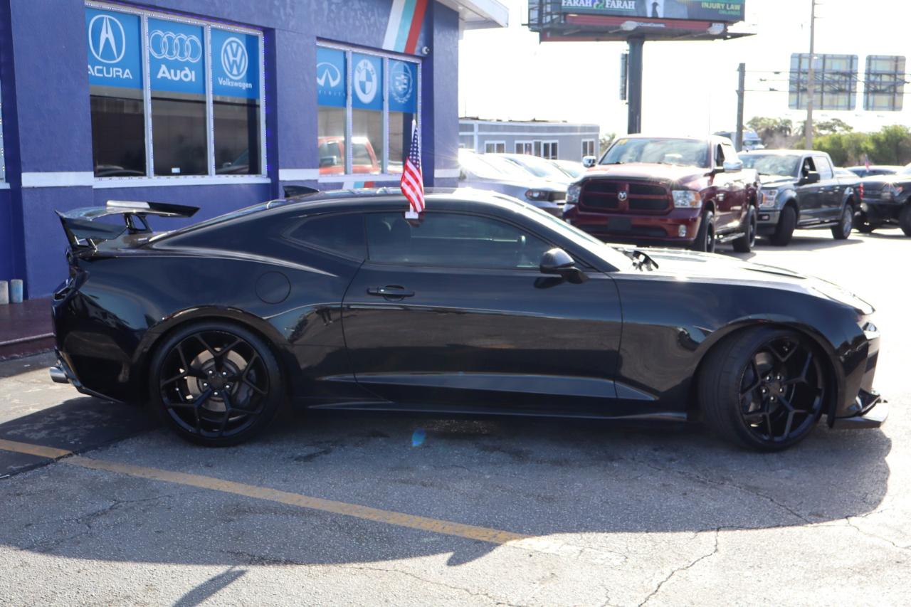 Chevrolet Camaro 2dr Cpe 2SS 2016