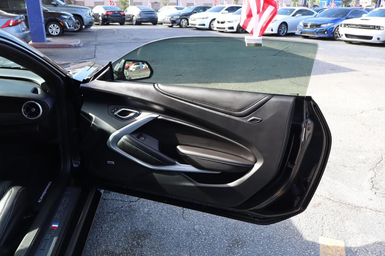 Chevrolet Camaro 2dr Cpe 2SS 2016
