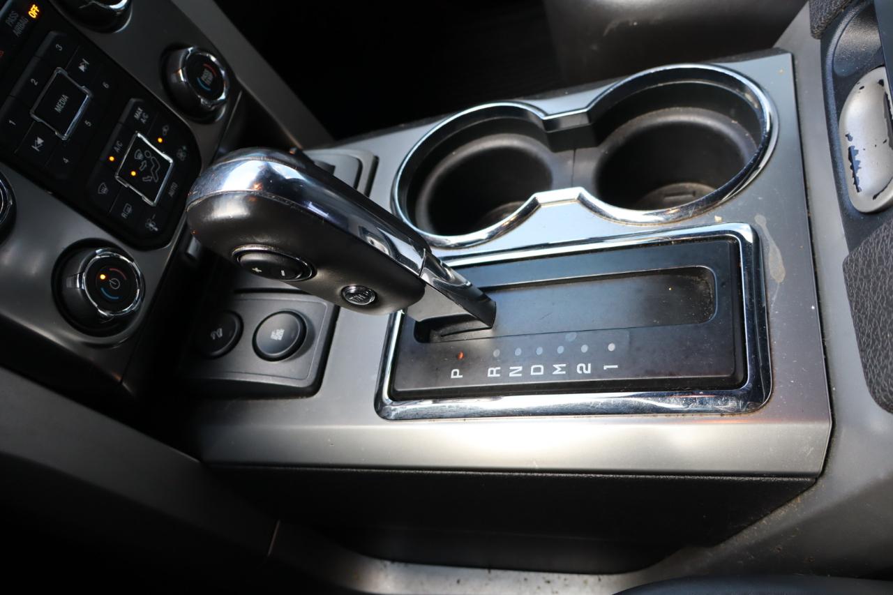 Ford F-150 4WD SuperCrew 145" SVT Raptor 2013