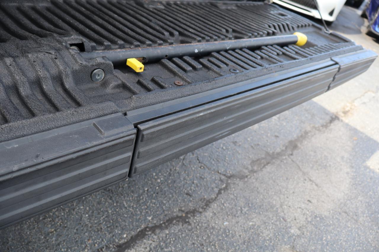 Ford F-150 4WD SuperCrew 145" SVT Raptor 2013
