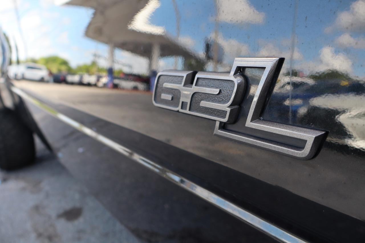 Ford F-150 4WD SuperCrew 145" SVT Raptor 2013