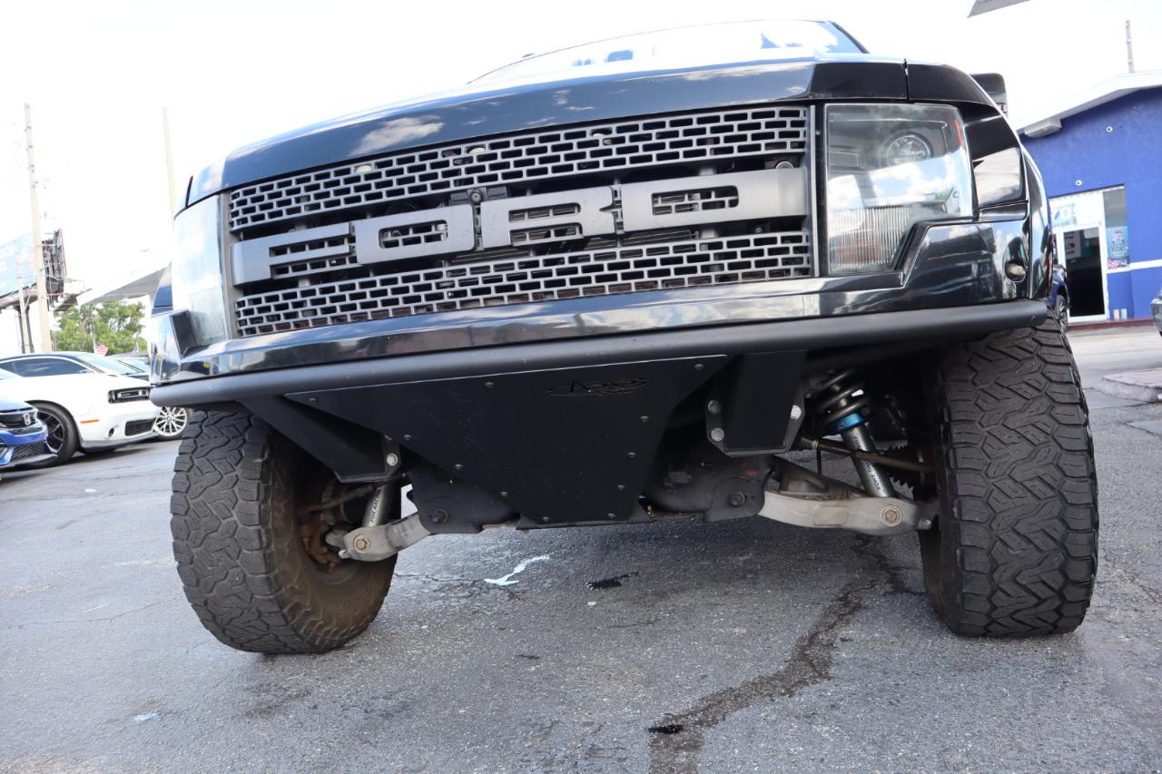 Ford F-150 4WD SuperCrew 145" SVT Raptor 2013