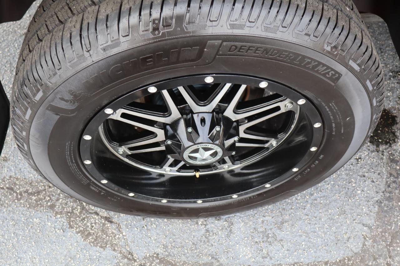 RAM 1500 4WD Crew Cab 140.5" Express 2016