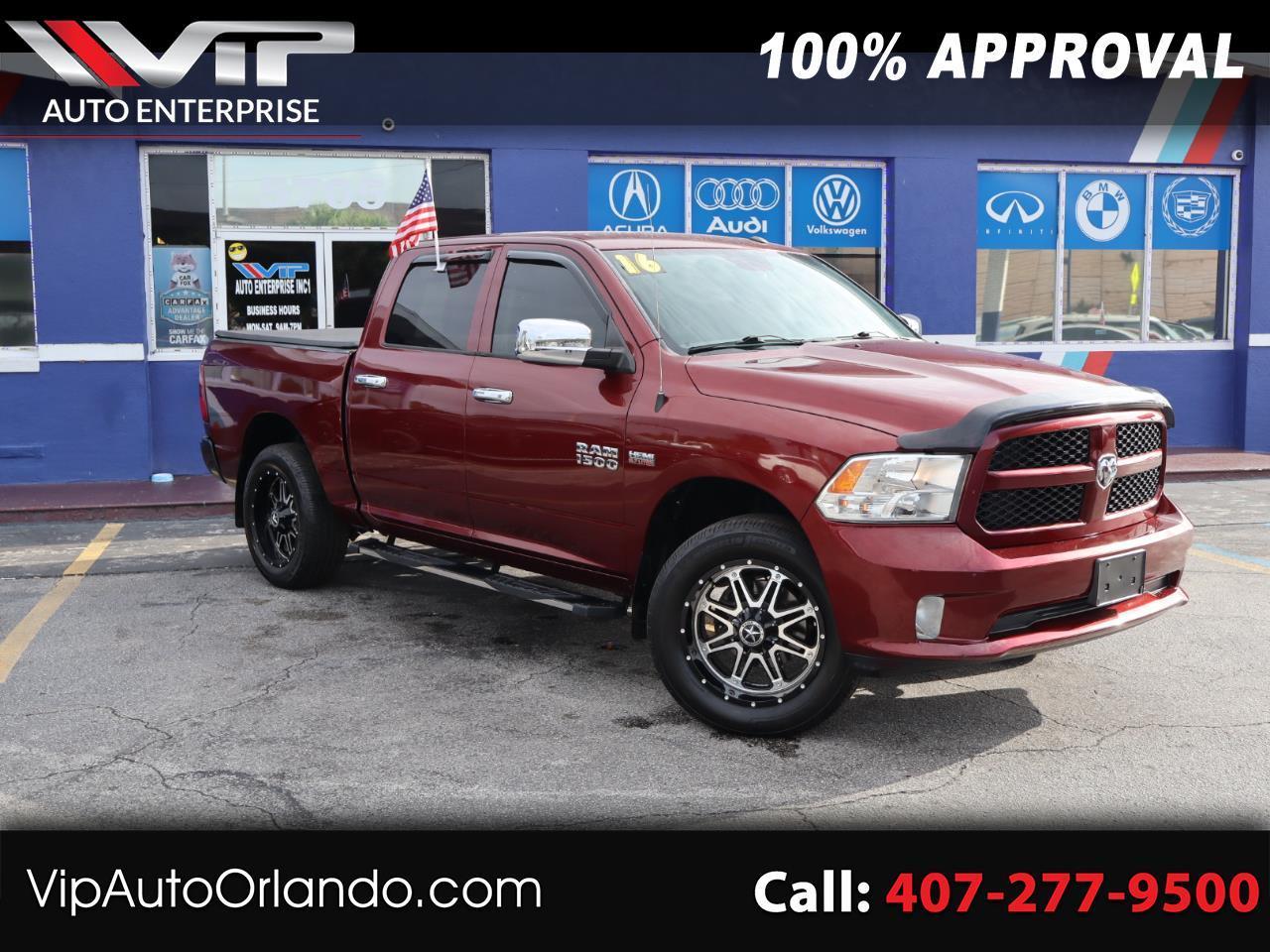 RAM 1500 4WD Crew Cab 140.5" Express 2016