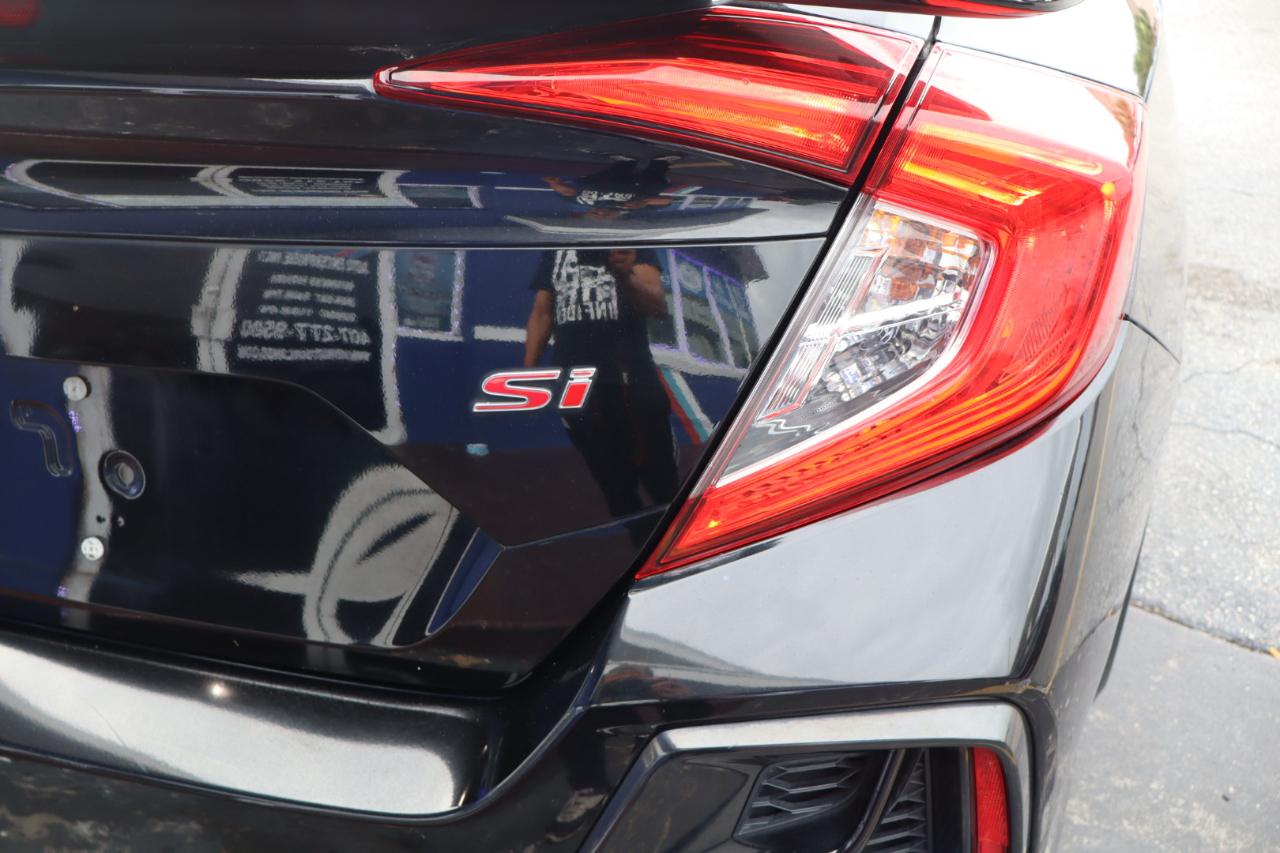 Honda Civic Si Sedan Manual w/Summer Tires 2020