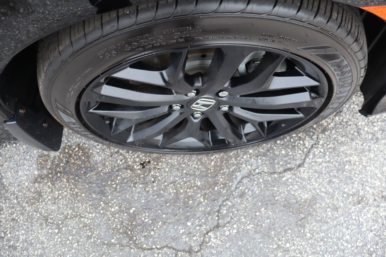 Honda Civic Si Sedan Manual w/Summer Tires 2020
