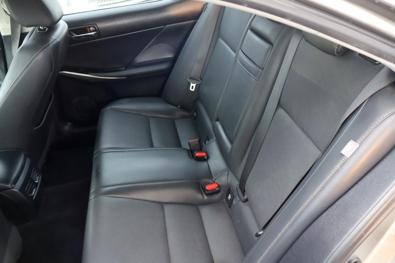 Lexus IS 250 4dr Sport Sdn Auto RWD 2014