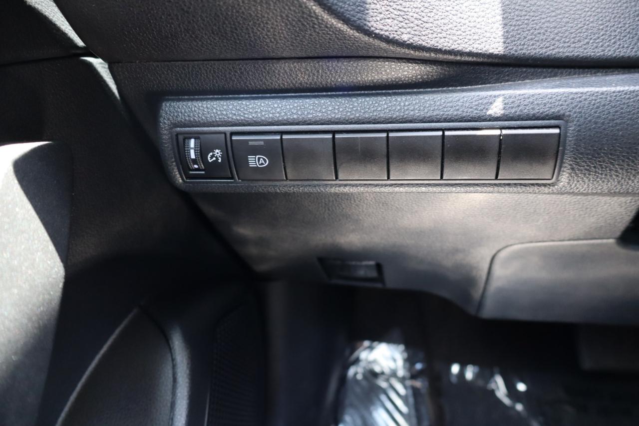 Toyota Corolla LE CVT (Natl) 2021