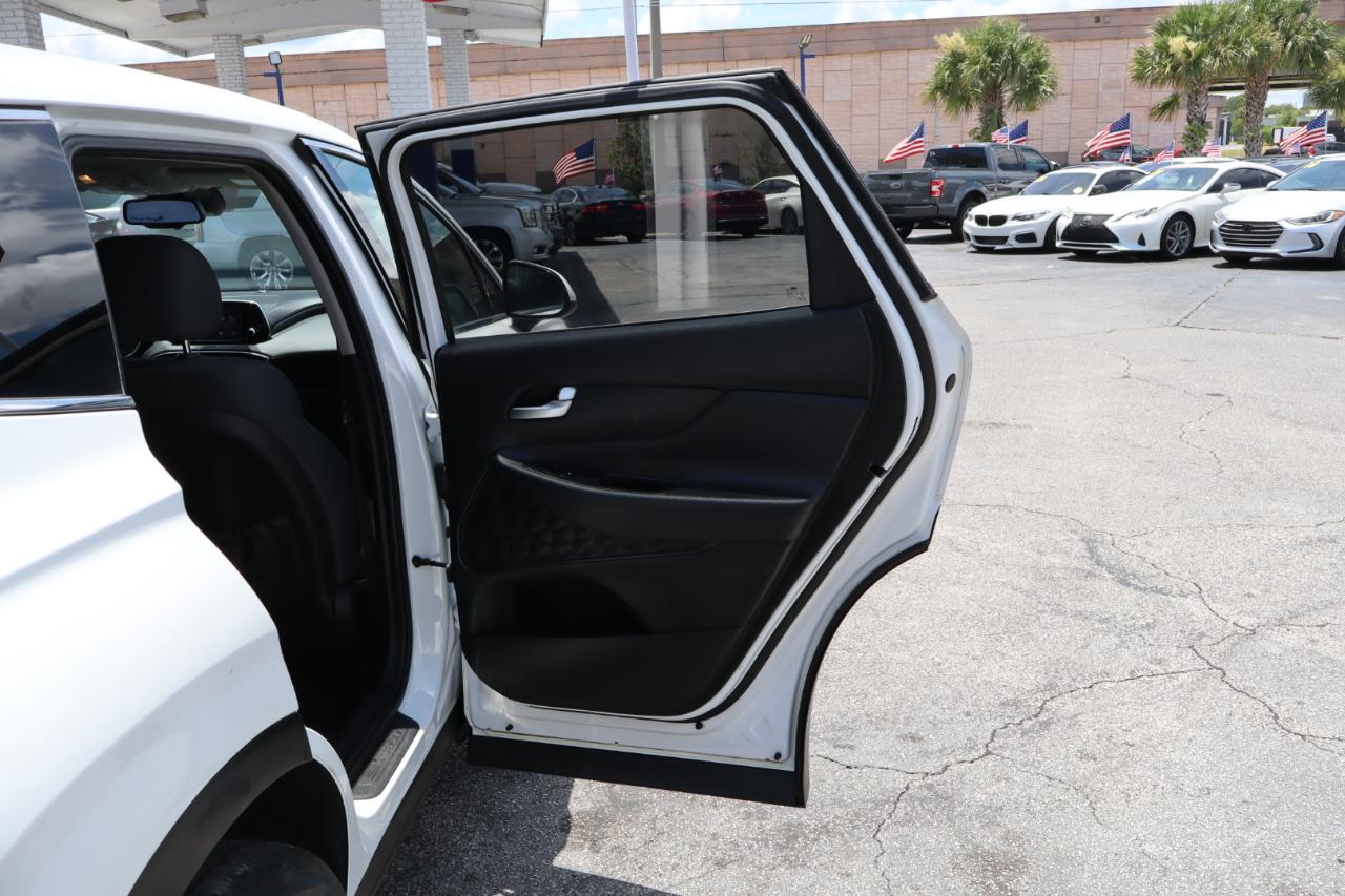 Hyundai Santa Fe SEL 2.4L Auto FWD 2019