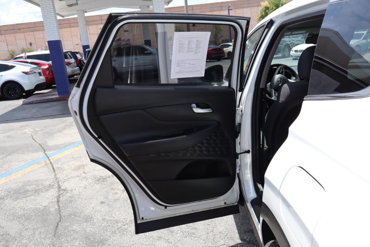 Hyundai Santa Fe SEL 2.4L Auto FWD 2019