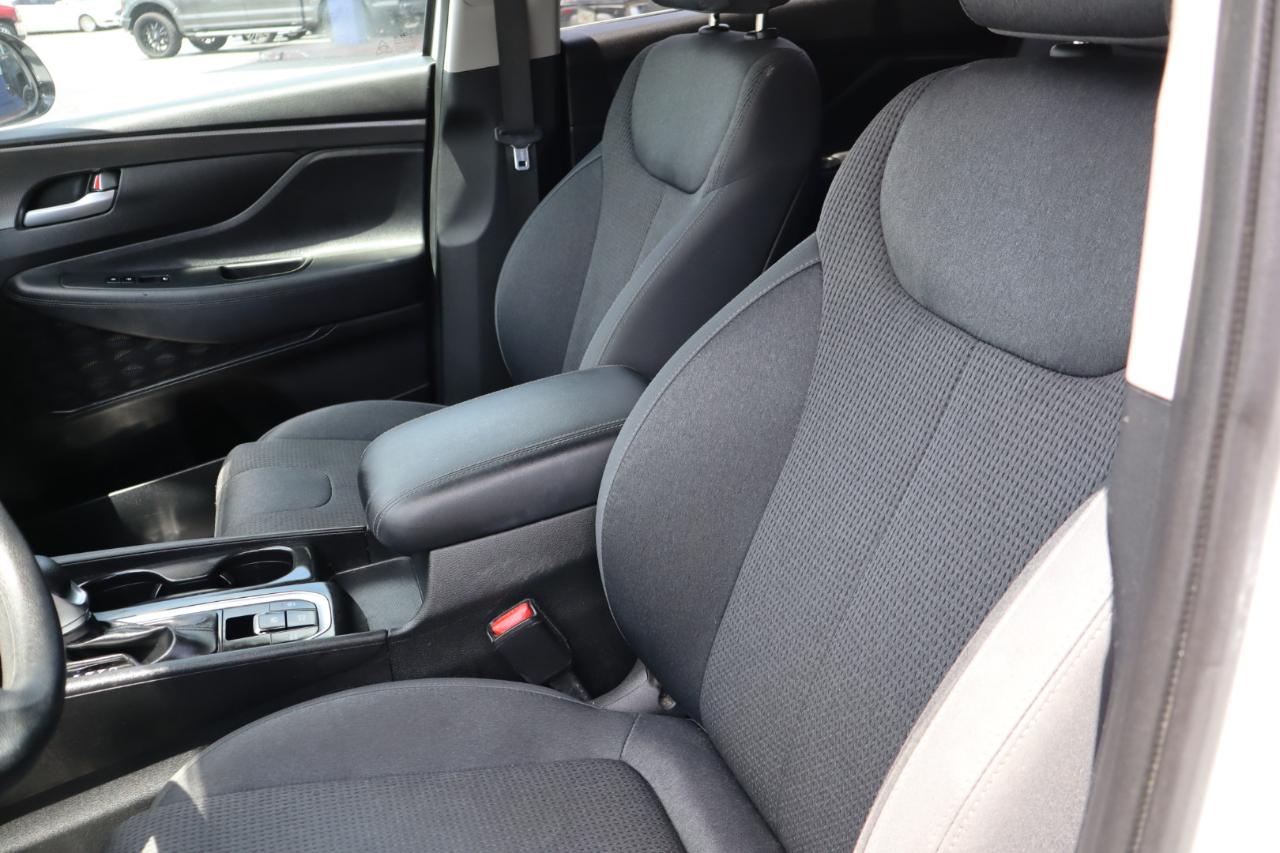 Hyundai Santa Fe SEL 2.4L Auto FWD 2019