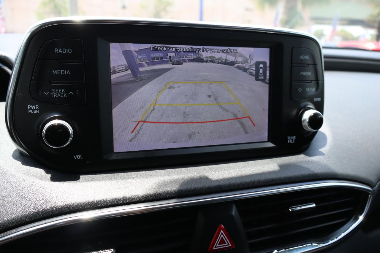 Hyundai Santa Fe SEL 2.4L Auto FWD 2019