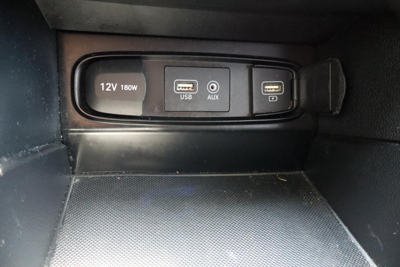 Hyundai Santa Fe SEL 2.4L Auto FWD 2019