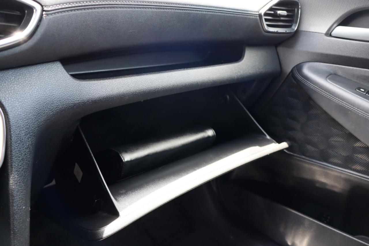 Hyundai Santa Fe SEL 2.4L Auto FWD 2019