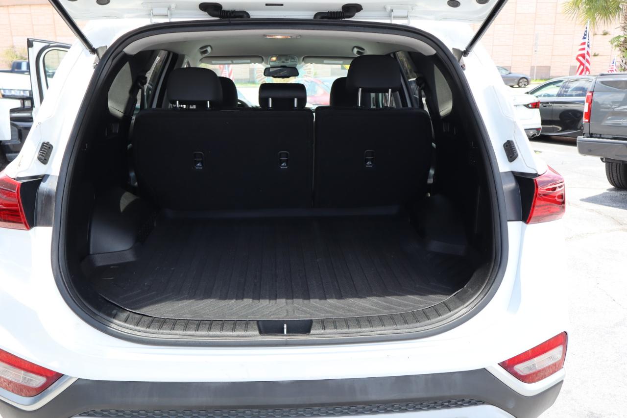 Hyundai Santa Fe SEL 2.4L Auto FWD 2019