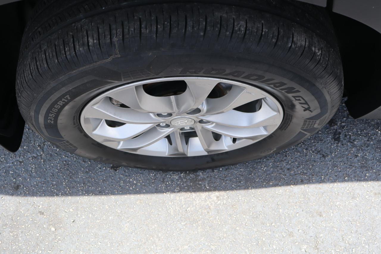 Hyundai Santa Fe SEL 2.4L Auto FWD 2019
