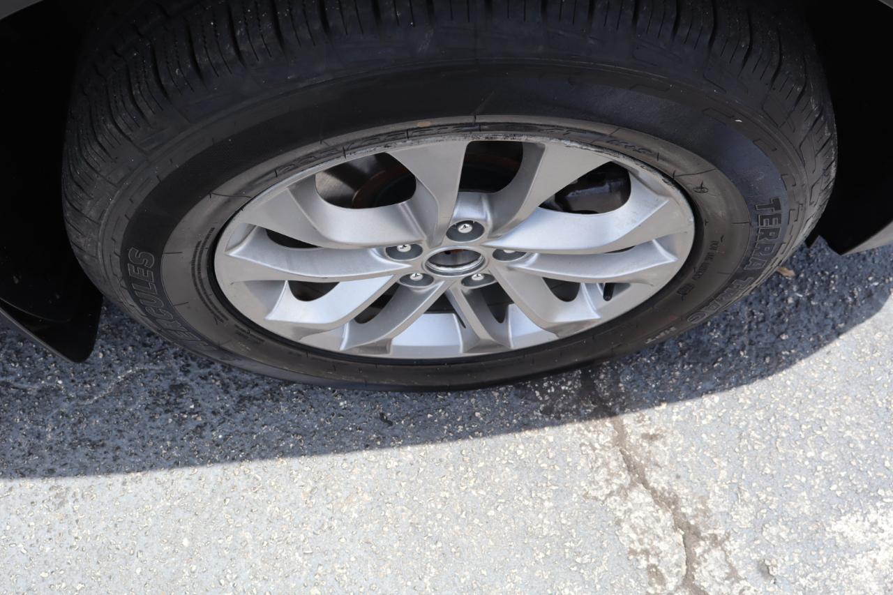 Hyundai Santa Fe SEL 2.4L Auto FWD 2019