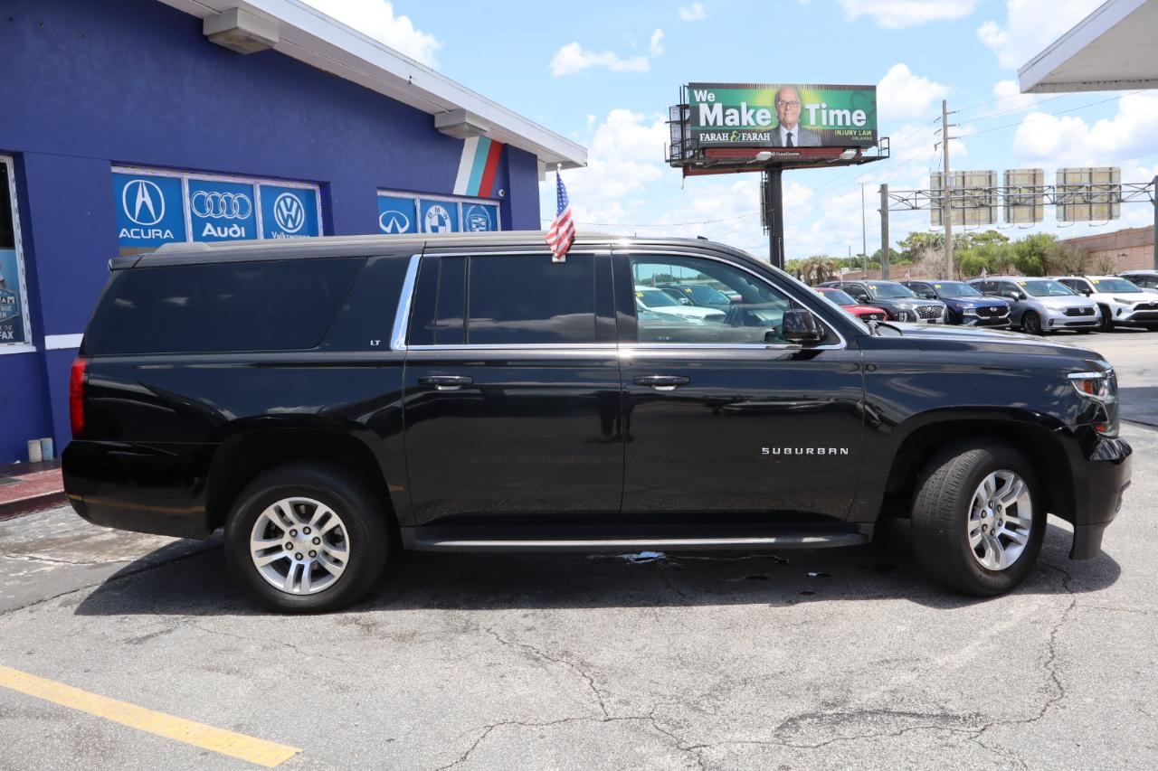 Chevrolet Suburban 4WD 4dr 1500 LT 2019