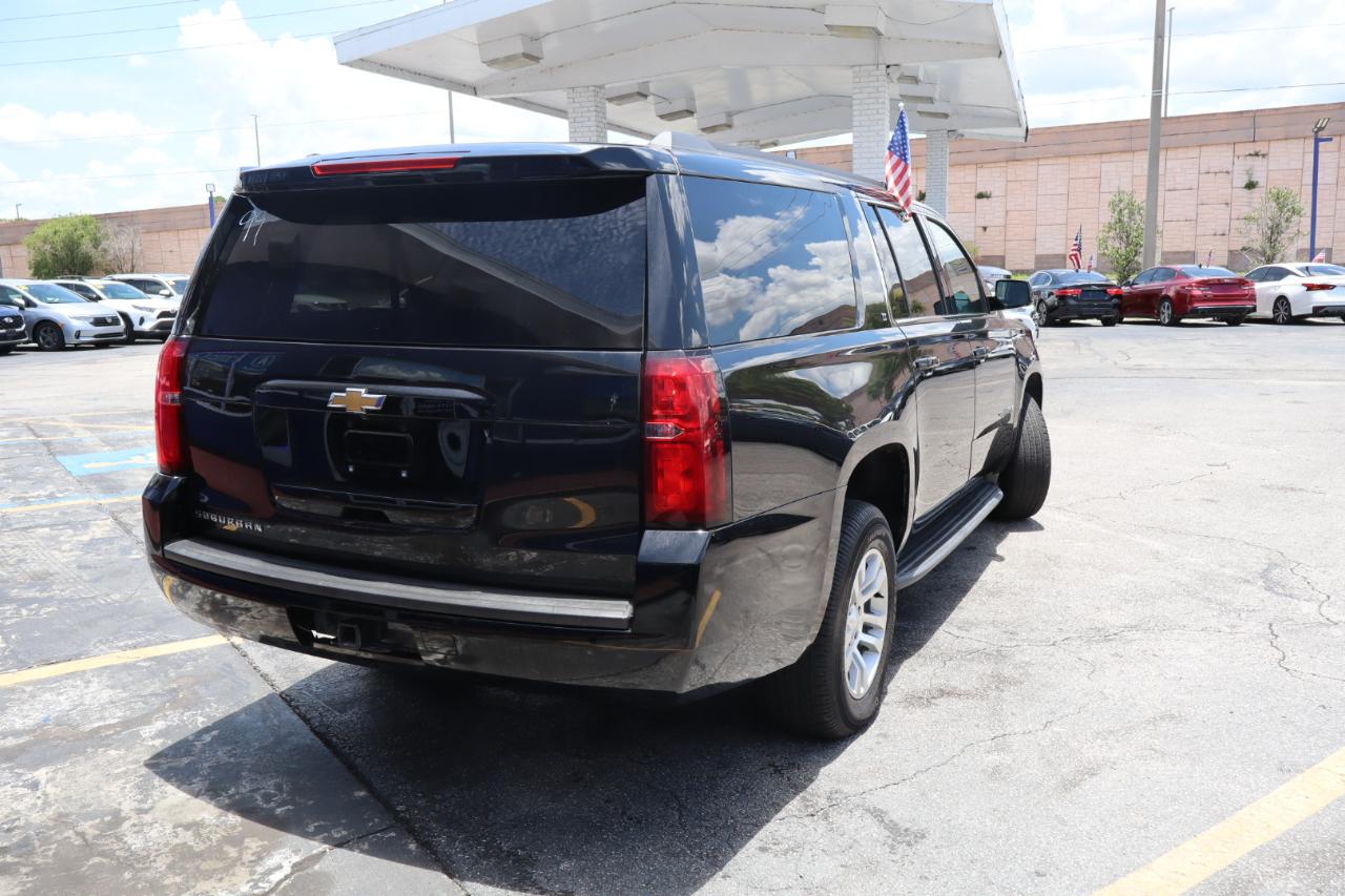 Chevrolet Suburban 4WD 4dr 1500 LT 2019