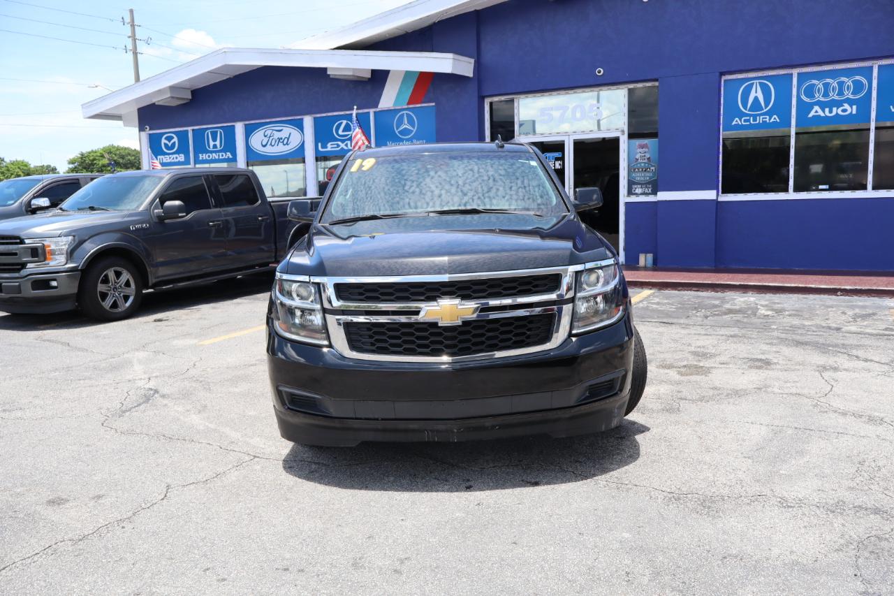 Chevrolet Suburban 4WD 4dr 1500 LT 2019