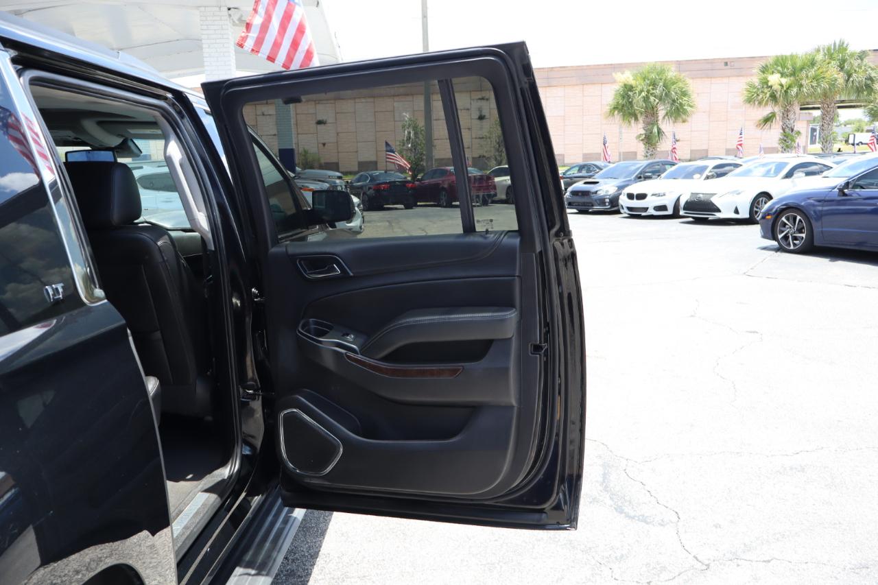 Chevrolet Suburban 4WD 4dr 1500 LT 2019