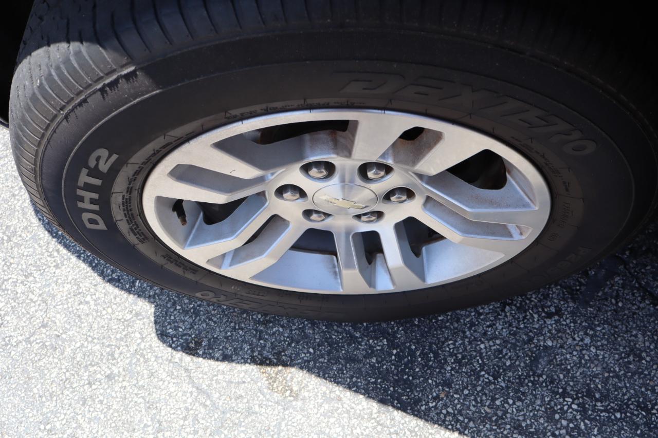 Chevrolet Suburban 4WD 4dr 1500 LT 2019