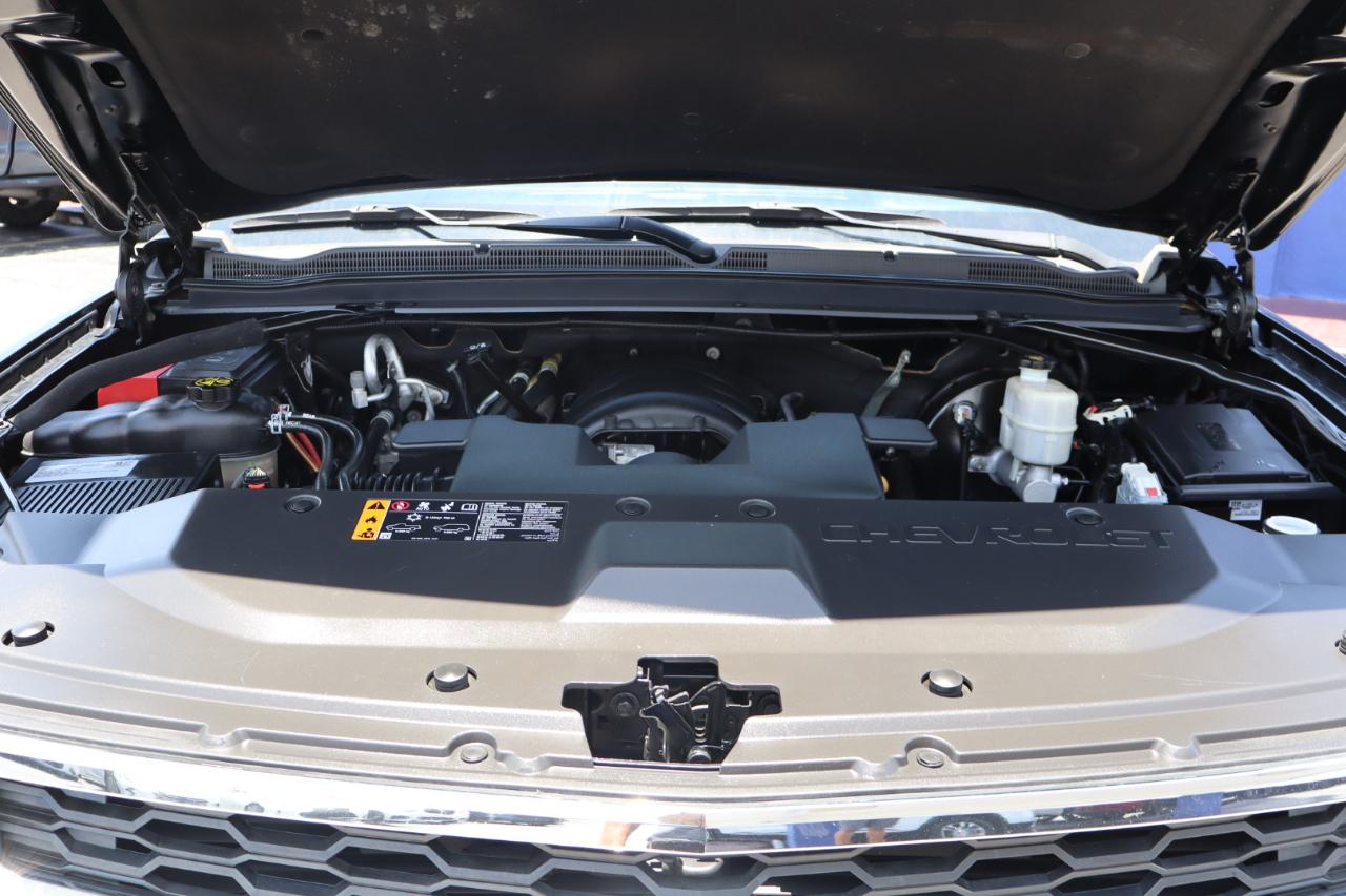 Chevrolet Suburban 4WD 4dr 1500 LT 2019